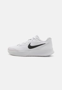 VAPOR LITE 3 - Erineva kattega väljaku tennisejalatsid - white/black