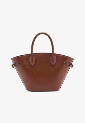 Rjava torbica iz usnja z edinstveno trikotno obliko, dvojni ročaji in kontrastnim šivanjem ob zgornji rob in šivih.