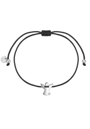 Schwarzes verstellbares Armband mit einem silbernen Engelsanhänger, der einen kleinen klaren Edelstein in der Nähe des Saums trägt, und einem runden silbernen Anhänger am Ende.