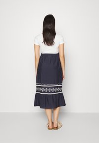 MAMALICIOUS A-linjainen hame - dark blue
