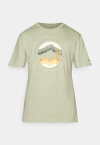 PATH LAKE™ GRAPHIC TEE  - T-shirts print - safari