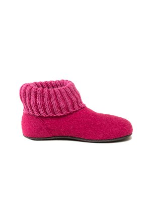 Slippers - raspberry