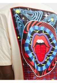 Jack & Jones JORSUMMERCITY SS CREW NECK TG - T-shirt imprimé - white