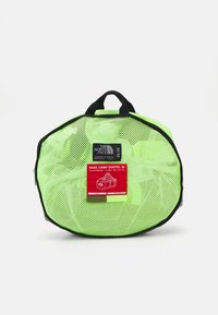 The North Face BASE CAMP DUFFEL - M - Holdall - forest olive/safety green/black