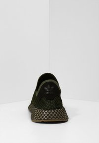 adidas Originals Sneakers - green