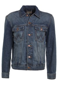 Blå denim Wrangler jakke med knaplukning foran, to brystlommer med klap og lange ærmer.