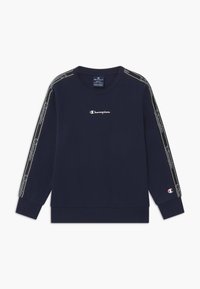 Mörkblå sweatshirt med Champion-logotyp på bröstet och märkt tejp längs ärmarna, ribbade manschetter och nederdel, storlek small etikett inuti kragen.