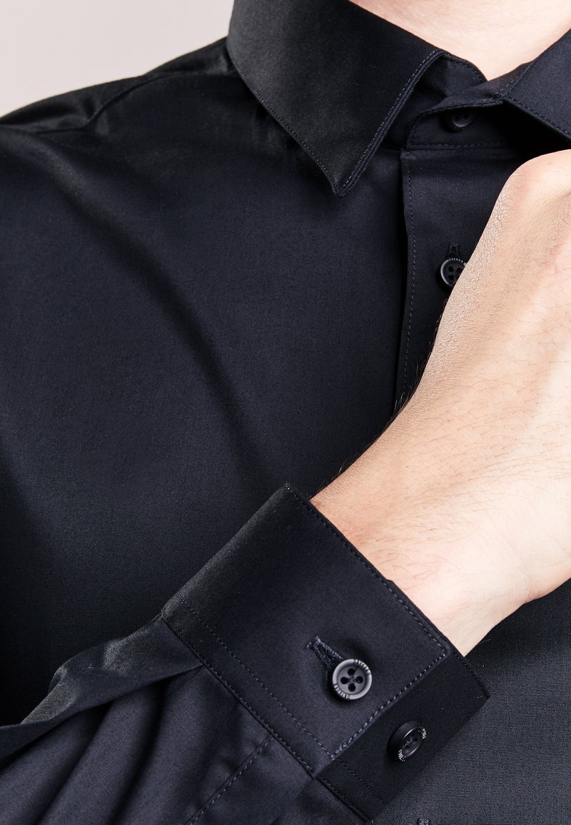 Herren Komplettanzüge | DRYKORN MARIS Businesshemd black/schwarz - YY46292 Herren Komplettanzüge | DRYKORN MARIS Businesshemd black/schwarz - YY46292