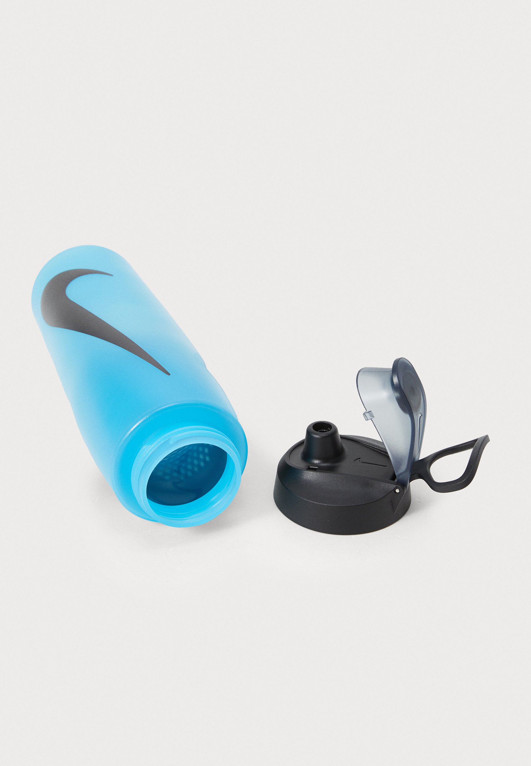 light blue nike drink bottle