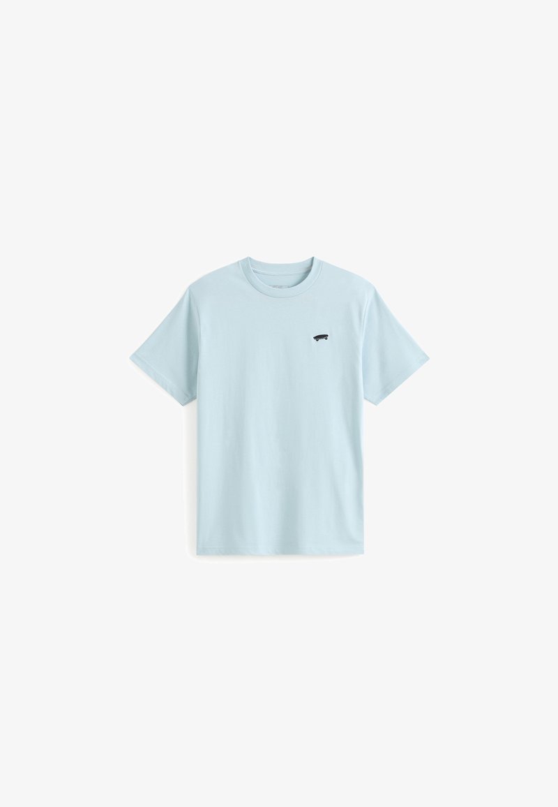 T-shirt en coton bleu clair à manches courtes, col rond, avec un petit graphisme noir sur la poitrine gauche. Texture lisse et coupe standard.