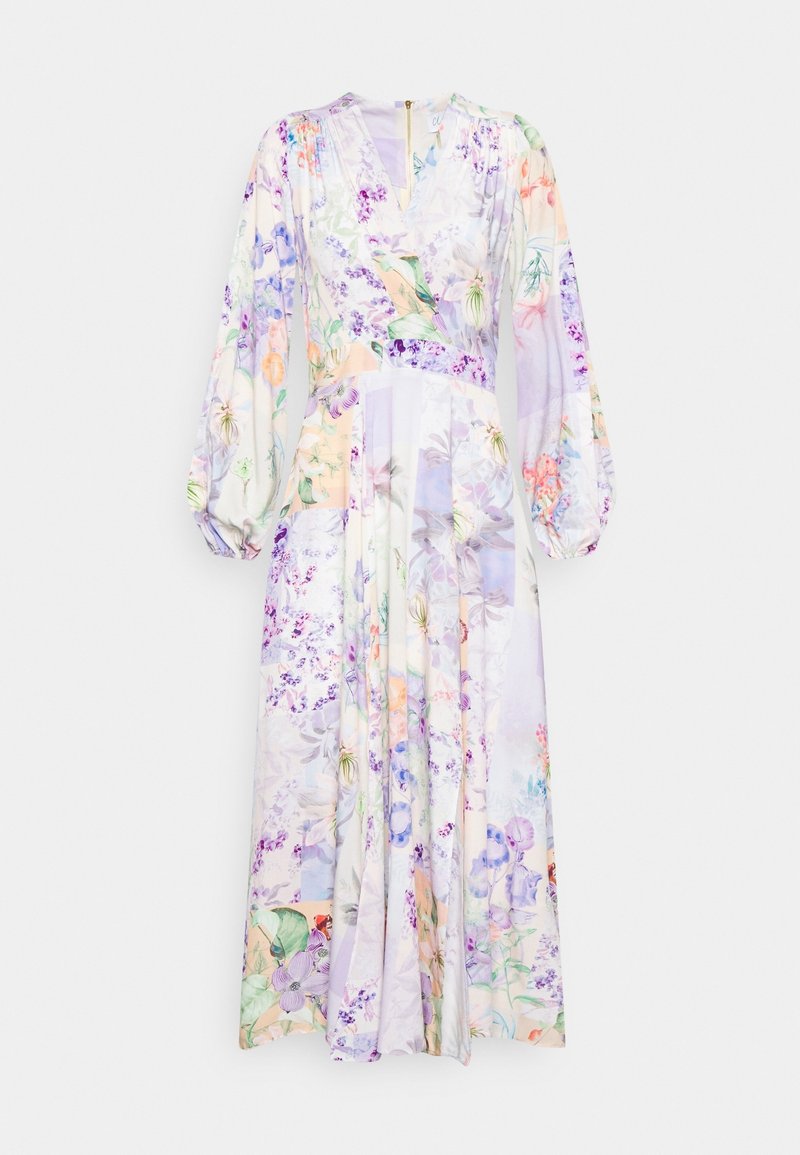 Blommig maxiklänning med lång ärm i pastellfärger, V-ringning, rynkade axlar och dragkedja i ryggen.