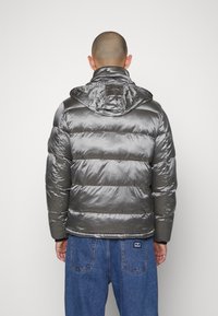 Antony Morato REGULAR FIT JACKET WITH AN IRIDESCENT EFFECT - Chaqueta de invierno - grey