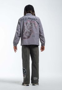 Thumbnail Image 8