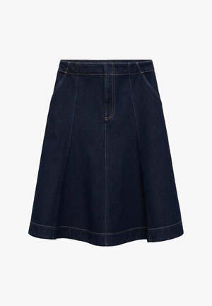 Temno modra jeansa krila s širokim krojem, vidnimi sprednjimi žepi in kontrastnim šivom. Srednje dolga zasnova z gladko teksturo.