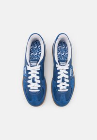 Puma PALERMO UNISEX - Sportcipő - clyde royal/white/vapor gray