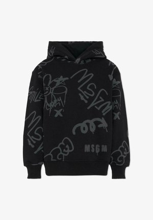 Czarna bluza z kapturem z nałożonymi szarymi tekstami i wzorami w stylu graffiti. Wykonana z miękkiego materiału, z opłatkiem typu kangur na przodzie.