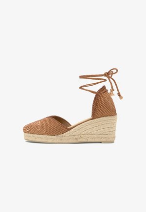 Castañer, CORA - ESPADRILLES - Zapatos de salón con cordones - brown
