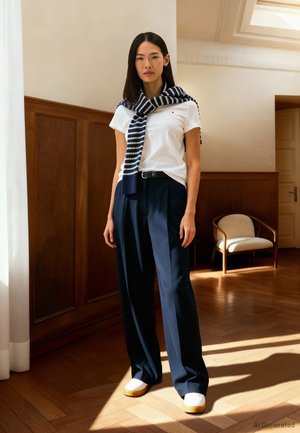 HERITAGE - Základné tričko - white