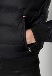 Tommy Hilfiger SORONA PADDED  - Blusão aviador - black