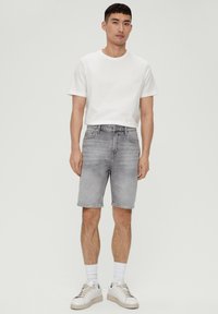 s.Oliver COMFORT - Jeansshort - steingrau