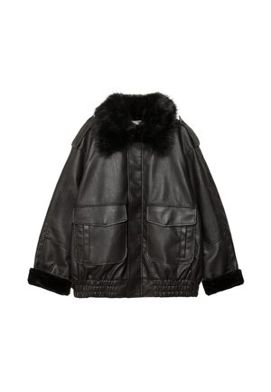 Schwarze Lederjacke mit einem Kunstfellkragen, oversized Schnitt, zwei vorderen Taschen sowie elastischem Bund und Ärmeln für eine enge Passform.