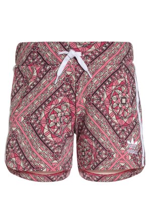 Szorty kąpielowe w geometryczny wzór w kolorach różowym, kremowym i czarnym. Posiadają białą sznurówkę i boczne akcenty.