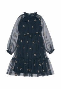 Rochie din tul bleumarin cu mâneci lungi transparente, cu fundițe aurii brodate pe întreaga suprafață, decolteu volanat și fustă în straturi.