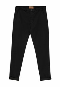 Schwarze Baumwoll-Chinos mit geradem Schnitt, ausgestattet mit einem Knopfverschluss, Fronttaschen und hochgekrempelten Säumen. Glatte Textur mit minimalen Akzenten.