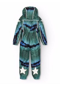 Blauw en groen geblokte sneeuwoverall met een capuchon, elastische tailleband, witte steraccenten en elastische manchetten. Gemaakt van lichte stof.