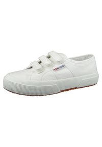 Sneaker bianco in tela con tre fasce in velcro, superficie testurizzata, punta rotonda e suola in gomma con grip a motivo.