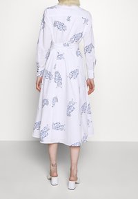 IVY OAK Vapaa-ajan mekko - off-white