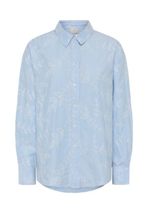 Svetlomodrá košeľa s dlhými rukávmi, zapínaná na gombíky, s bielou kvetinovou výšivkou a tenkými zvislými pruhmi, vybavená klasickým golierom a manžetami na gombíky.