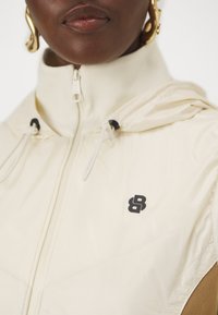 BOSS ETRACKER - Sweatjakke - open white
