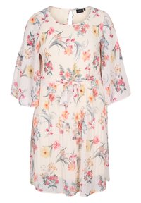 Robe à imprimé floral en tissu léger et transparent. Elle présente un col rond, des manches évasées trois-quarts et une ceinture nouée à la taille pour un ajustement parfait.