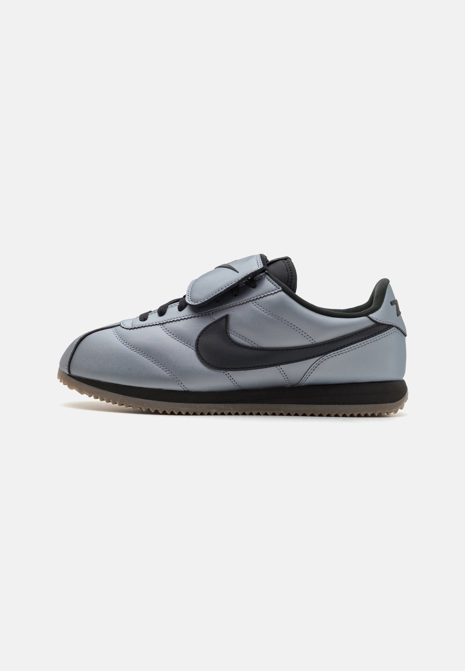 Nike Sportswear CORTEZ SE UNISEX - Trainers - metallic cool grey 