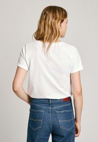 Pepe Jeans Trükipildiga T-särk - white
