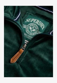 Non selezionato, enamel green