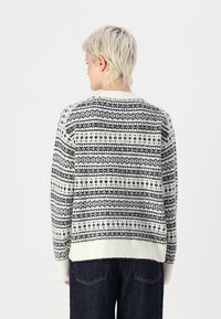American Eagle CLASSIC CREW NEW FAIRISLE - Pulóver - cream