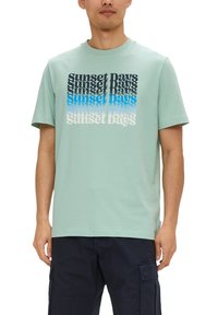 s.Oliver MIT FRONTPRINT - T-shirt print - ozeangrün