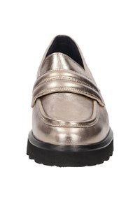 Metallisch bronzefarbene Slipper mit abgerundetem Zehenbereich, gesteppten Details und strukturiertem Finish. Ausgestattet mit einer schwarzen Gummisohle für besseren Halt.