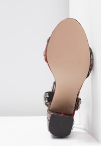 Carvela Sandales à talons hauts - multi-coloured