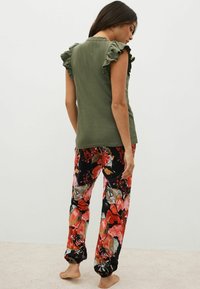 Next SET - Pidžamas komplekts - khaki green floral
