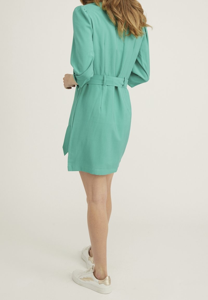 Oliver Bonas Day dress - green - (Pre-owned) - Zalando
