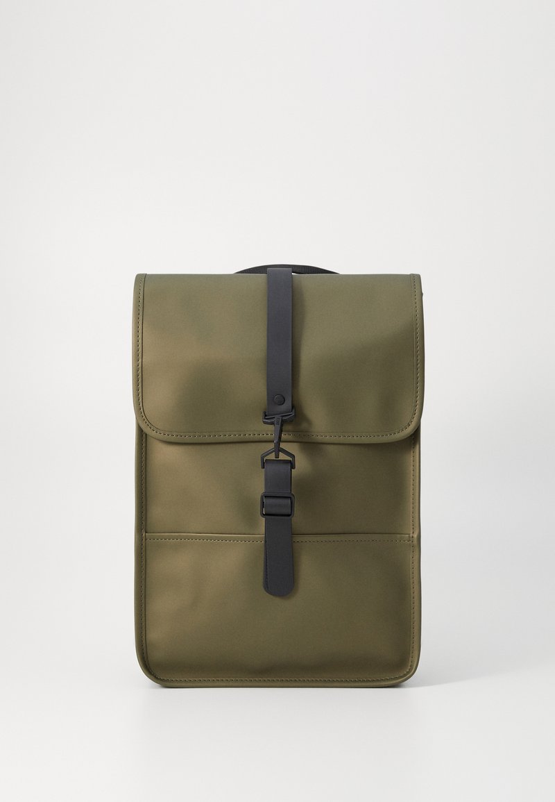 buckle backpack mini rains Black Clip Front The Apple Rains mini backpack is designed for users who need a reliable storage solution for their tablet or notebook Rains Bag Mini Rucksack Rains