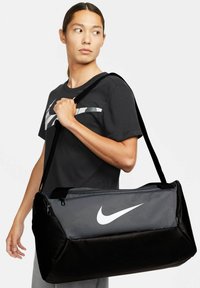 Nike Performance BRASILIA DUFFEL S UNISEX - Spordikott - schwarz grau