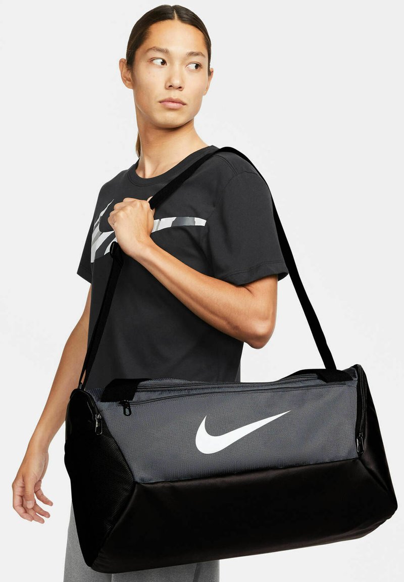 Nike Performance BRASILIA DUFFEL S UNISEX - Spordikott - schwarz grau