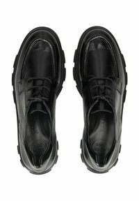 Scarpe in pelle nera con finitura lucida, dotate di punta rotonda, design con lacci e suole in gomma spesse e testurizzate.