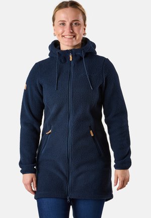 Veste en polaire navy avec fermeture éclair à l'avant, capuche et cordons de serrage. Dispose de deux poches latérales avec des accents en bois et un tissu texturé.