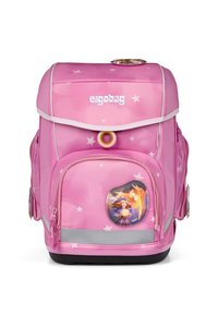 Zaino rosa con motivo a stelle, dettagli in argento, tasca frontale e accessori circolari. Presenta una patch di un personaggio e una finitura lucida.