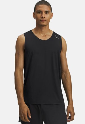 Schwarzes ärmelloses Sportshirt mit glatter Textur, das einen runden Ausschnitt und dezente Belüftungsdetails an den Seiten aufweist.